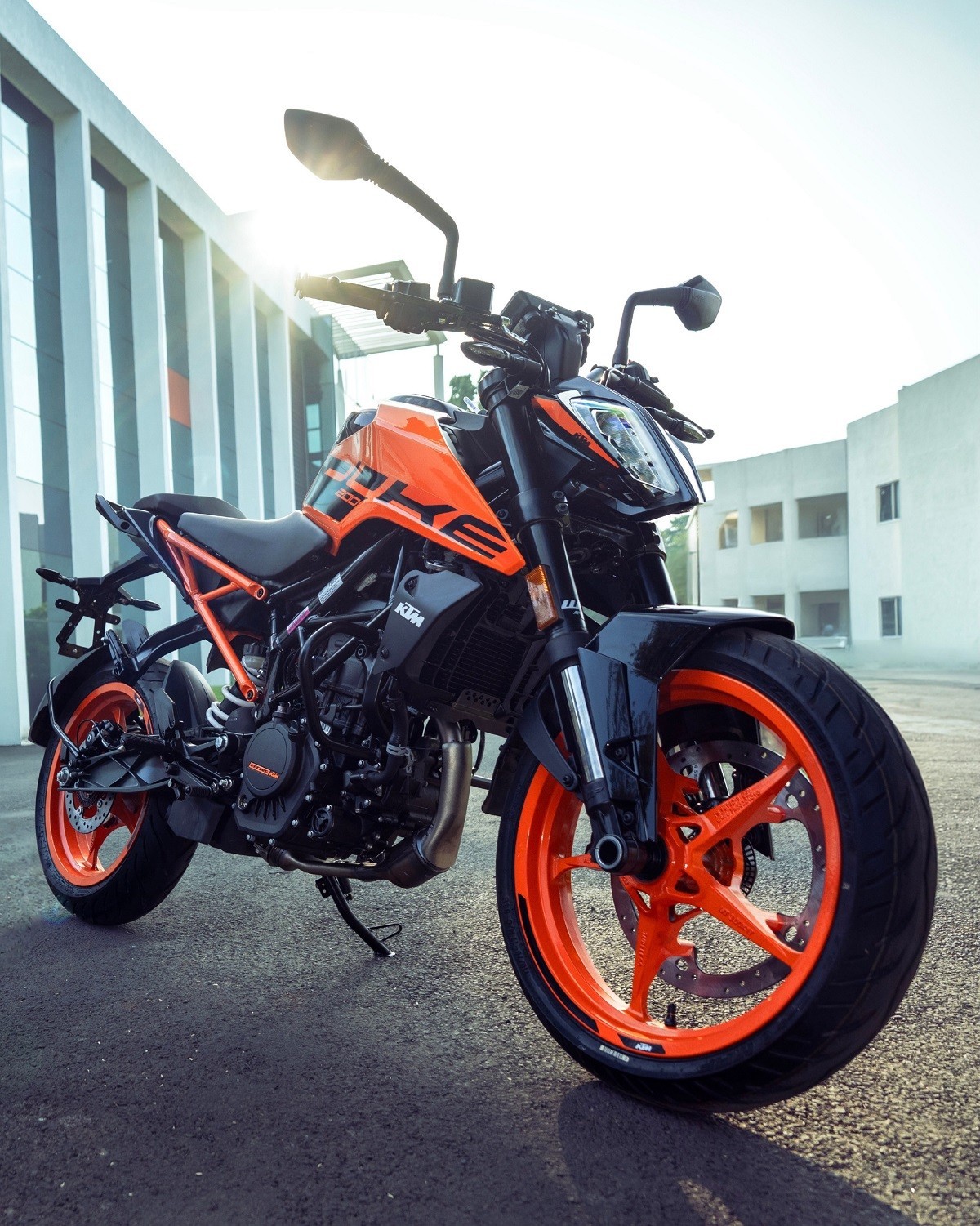 Tin xe trưa 30/10: Ra mắt ‘vua côn tay’ mới giá 56 triệu đồng ngang Yamaha Exciter, dùng động cơ 200cc mạnh hơn Winner R ảnh 1