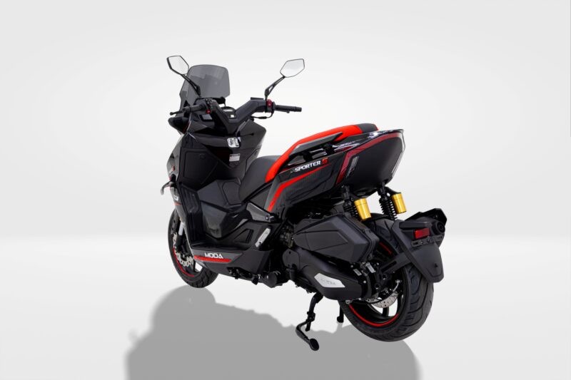 ‘Vua xe ga’ 244cc mới trình làng với giá cực rẻ, sở hữu trang bị xịn sò mà Honda SH cũng chưa từng có ảnh 4