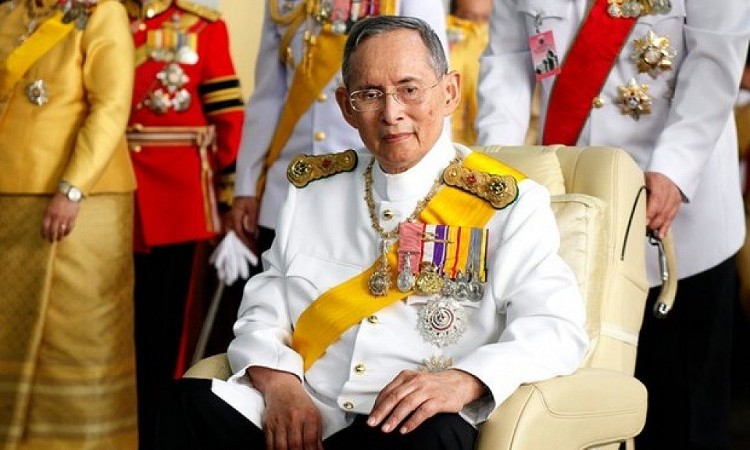 Suy nghĩ về triết lý kinh tế vừa đủ của đức vua Thái Lan Bhumibol Adulyadej