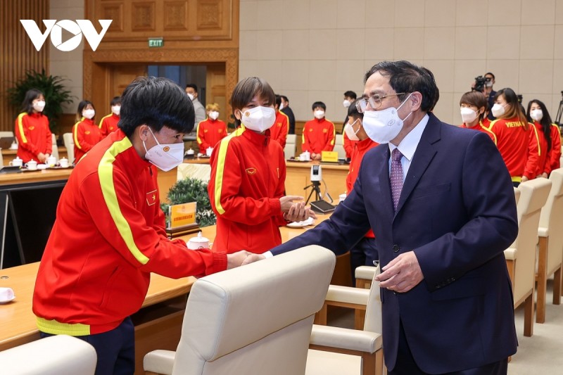 Thủ tướng gặp mặt và chúc mừng các cô gái "Kim Cương" Việt Nam!