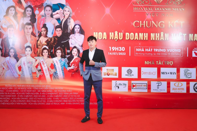 NTK Tommy Nguyễn giúp các thí sinh tỏa sáng trên sân khấu Chung kết Hoa hậu Doanh nhân Việt Nam 2022