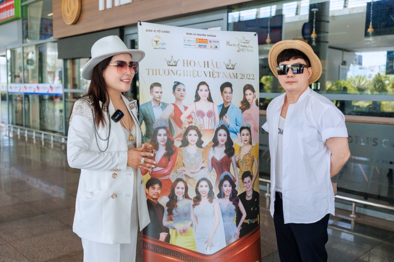 MC Hoa hậu Thương hiệu Việt Nam 2022 “gây sốt” với tài ăn nói duyên dáng và vẻ ngoài điển trai