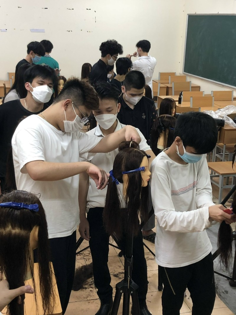 Tập đoàn Thảo Nguyễn phối hợp cùng Trường Cao đẳng nghề Công nghiệp Hà Nội chính thức tuyển sinh ngành làm đẹp