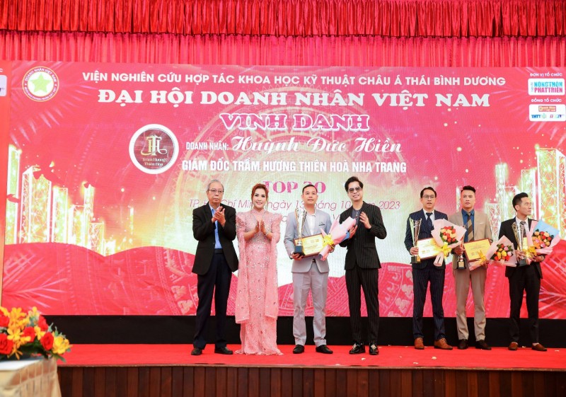 Đại hội doanh nhân Việt Nam 2023: Trầm hương Thiên Hòa được vinh danh top 20 thương hiệu xuất sắc