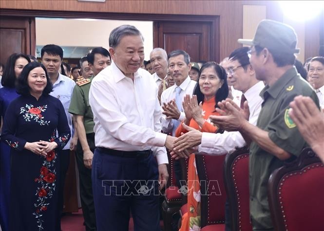 Chủ tịch nước Tô Lâm dự Ngày hội toàn dân bảo vệ an ninh Tổ quốc tại Phường Cửa Đông, quận Hoàn Kiếm, Hà Nội