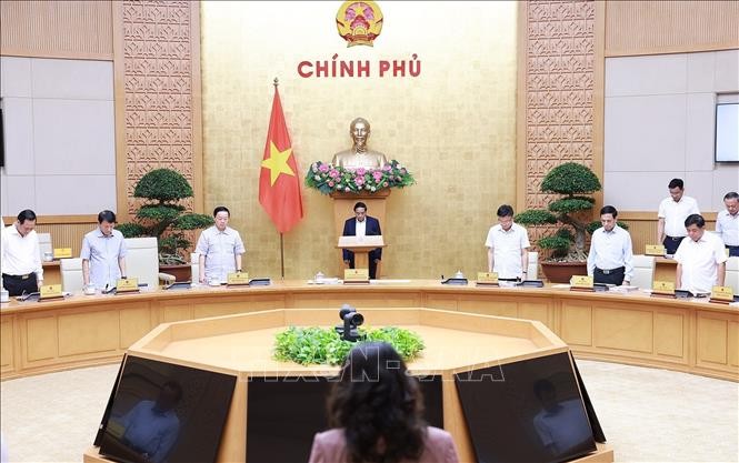 Thủ tướng: Yêu cầu thực hiện đồng bộ, quyết liệt các nhiệm vụ, giải pháp phát triển kinh tế -xã hội, phấn đấu kết quả năm 2024 cao hơn, toàn diện hơn năm 2023