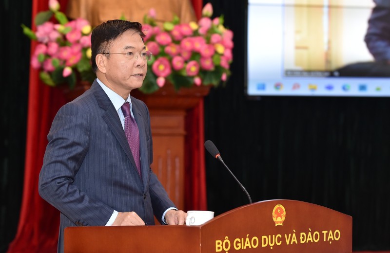 Tiếp tục nghiên cứu, quán triệt tư tưởng Chủ tịch Hồ Chí Minh về công dân tốt, cán bộ tốt
