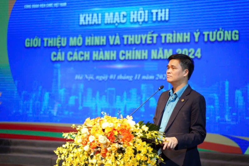 Chung khảo Hội thi "Giới thiệu mô hình và thuyết minh ý tưởng cải cách hành chính"