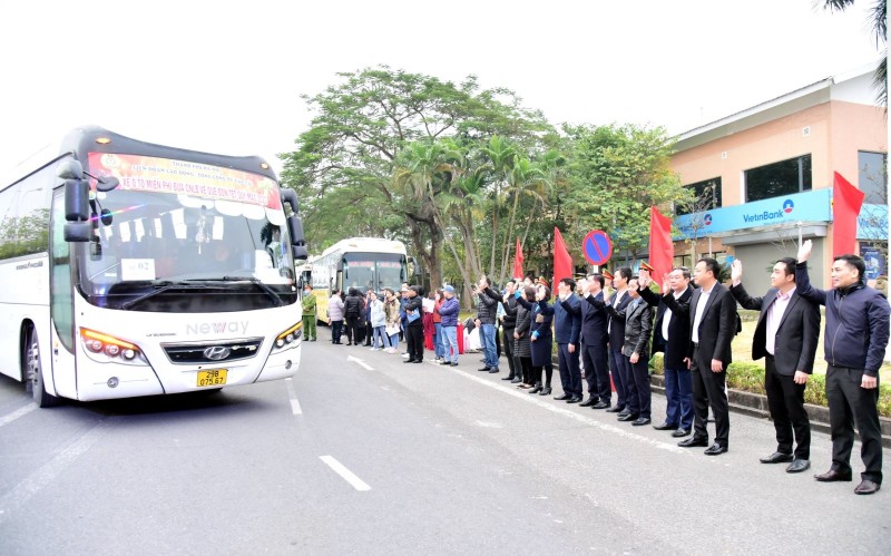 Liên đoàn lao động TP Hà Nội sẽ hỗ trợ 5.000 công nhân lao động về quê đón Tết Ất Tỵ (2025)