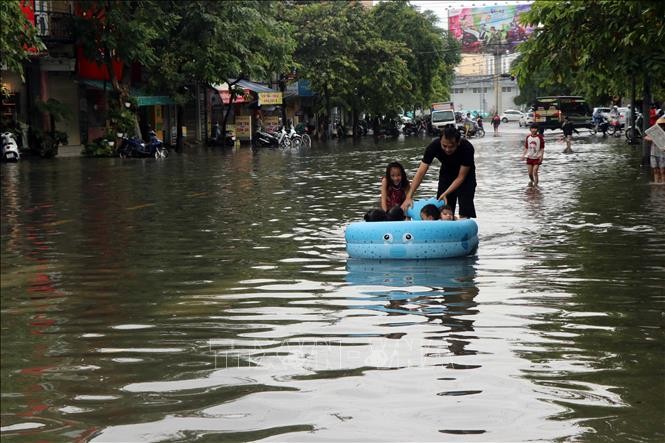Thủ tướng Chính phủ chỉ đạo chủ động ứng phó, khắc phục nhanh hậu quả mưa lũ ở Trung Bộ