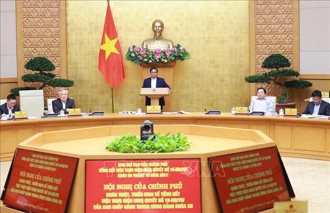 Thủ tướng: Sắp xếp tổ chức bộ máy là việc khó, thậm chí rất khó nhưng với tinh thần “chỉ bàn làm, không bàn lùi"