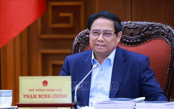 Xây dựng hệ thống đường sắt đô thị tại Hà Nội, TP Hồ Chí Minh theo hướng hiện đại nhằm giải quyết ùn tắc giao thông, giảm ô nhiễm môi trường