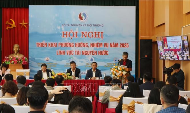 Quản lý hiệu quả tài nguyên nước trong quá trình phát triển kinh tế và đảm bảo an sinh xã hội