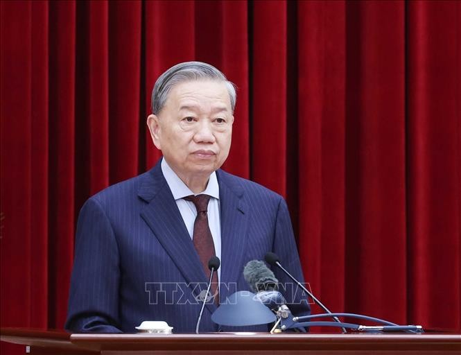 Hội nghị Ban Chấp hành Trung ương Đảng khóa XIII thảo luận cho ý kiến với 5 nội dung, trong đó có 3 nhóm vấn đề quan trọng