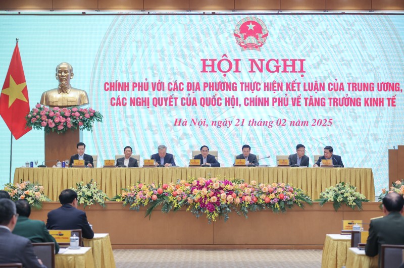 Thủ tướng: Phải tăng trưởng cao, bền vững liên tục từ nay tới 2045