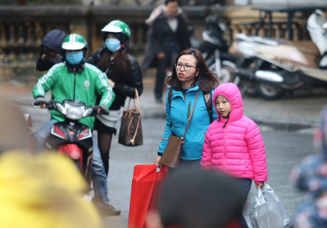 Bắc Bộ trời rét, vùng núi có nơi rét đậm, rét hại