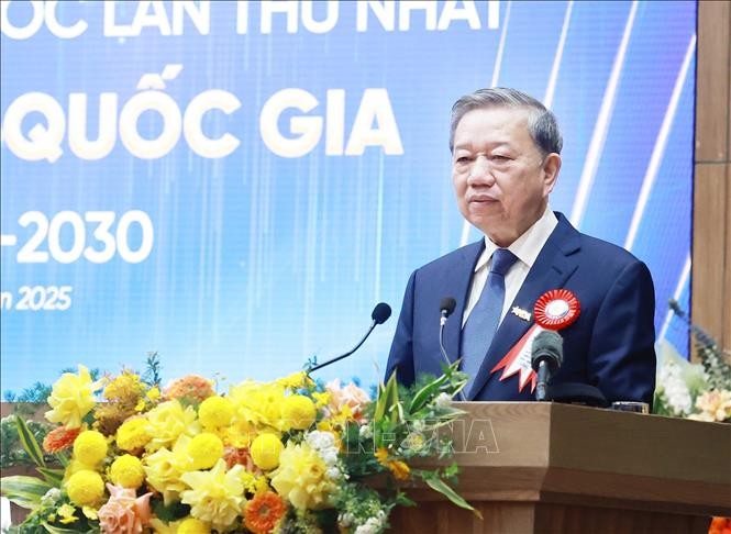 Tổng Bí thư: Phát triển lĩnh vực dữ liệu để Việt Nam sớm trở thành một quốc gia số, một xã hội số, một nền kinh tế số thịnh vượng
