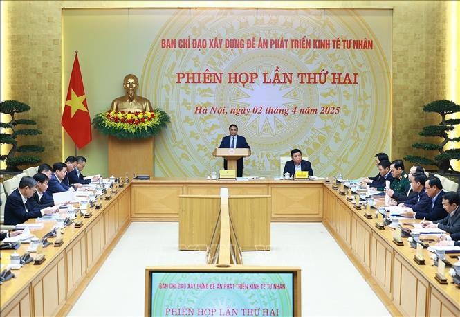 Thủ tướng: Tạo điều kiện, giao nhiệm vụ để kinh tế tư nhân tham gia các chương trình, dự án lớn của đất nước