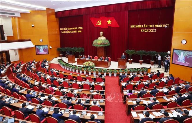 Ngày làm việc thứ nhất của Hội nghị Trung ương 11, khóa XIII