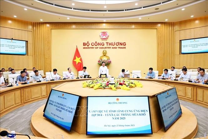 Bộ Công thương: Bảo đảm cung ứng đủ điện trong các tháng mùa khô và cho cả năm