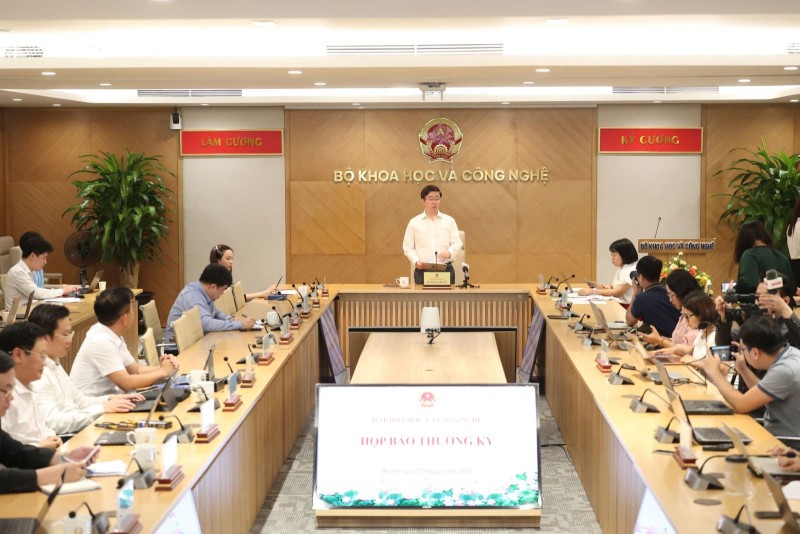 Sớm ban hành nghị định, thông tư hướng dẫn để đưa khoa học công nghệ vào đời sống, cụ thể hoá Nghị quyết 57