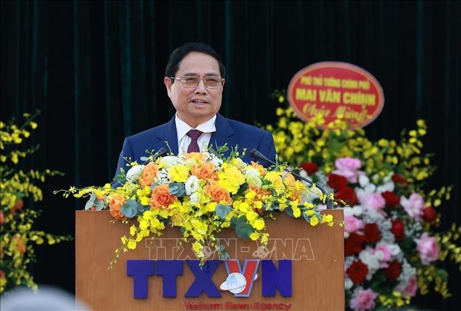 Thủ tướng: TTXVN phải tiên phong, gương mẫu, đi đầu trong mặt trận bảo vệ nền tảng tư tưởng của Đảng, bảo vệ quyền, lợi ích của đất nước, nhân dân