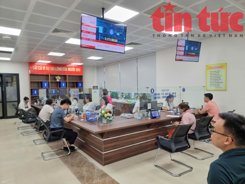 Chi trả lương hưu, trợ cấp BHXH kịp thời khi vận hành chính quyền địa phương 2 cấp