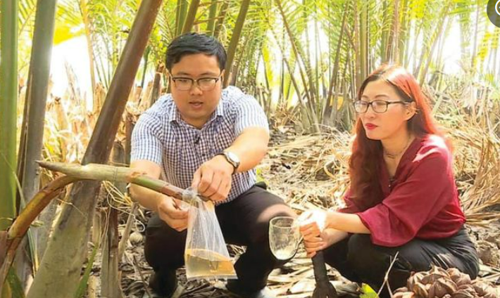 Hai chàng trai là 'cây sáng kiến' của nông dân, biến nông sản thành đặc sản