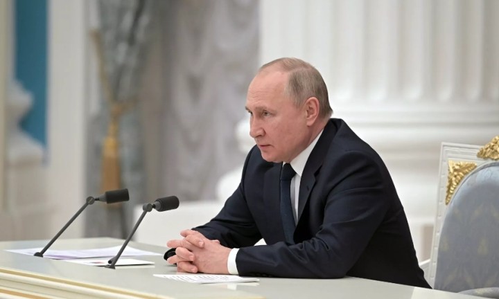 Tổng thống Putin sẵn sàng cử phái đoàn tới Minsk đàm phán với Ukraine