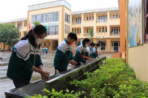 Củng cố hệ thống y tế trường học: Vì sức khỏe và an toàn của học sinh