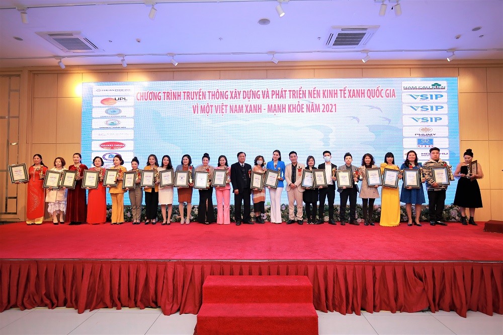Chung tay xây dựng nền kinh tế xanh, bảo vệ môi trường và phát triển bền vững