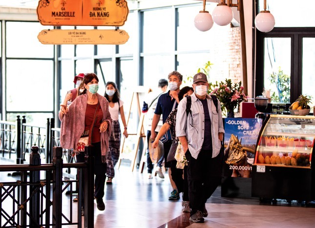 Đà Nẵng có thể đỉnh dịch trong tháng 3, ứng phó thế nào khi đón khách quốc tế?