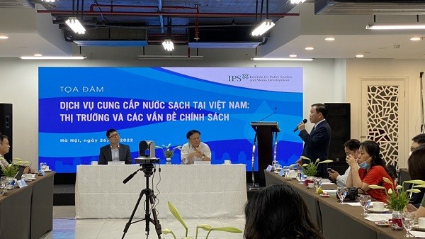 Thị trường cung cấp nước sạch còn "tranh tối, tranh sáng"