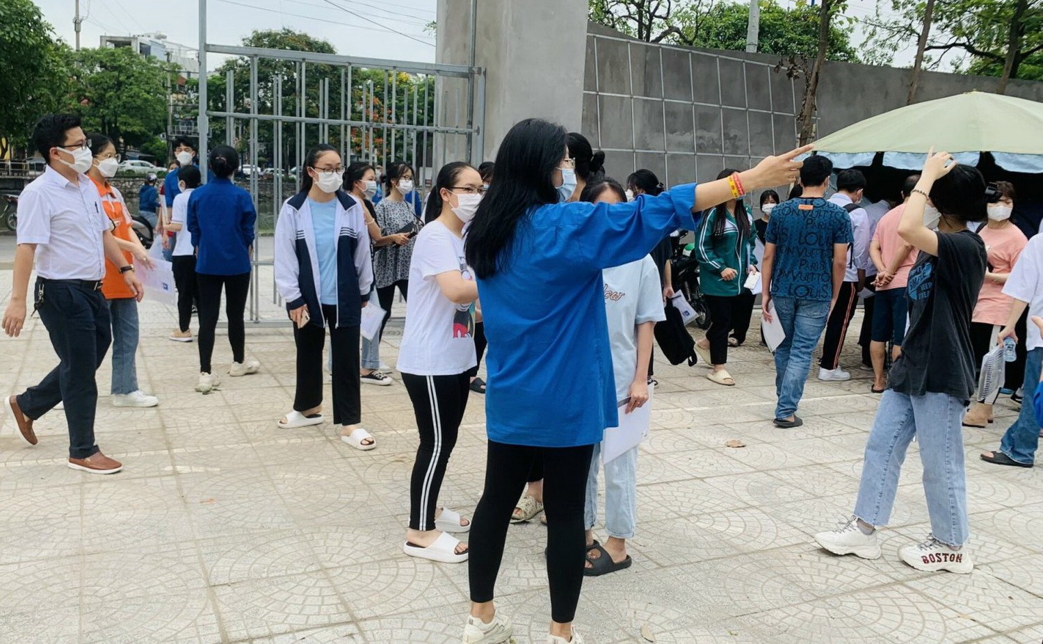 Hải Dương: Hơn 21 nghìn thí sinh dự thi vào lớp 10 trong tiết trời mát mẻ