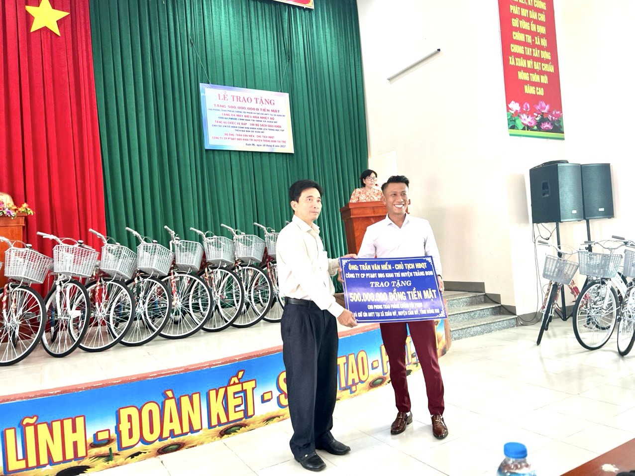 Đồng Nai: Công ty Khai Trí trao quà ủng hộ công tác phòng chống tội phạm, giữ gìn TTXH tại xã Xuân Mỹ huyện Cẩm Mỹ