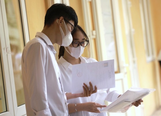 Chiều 7/7 Thí sinh cả nước bước vào bài thi môn Toán