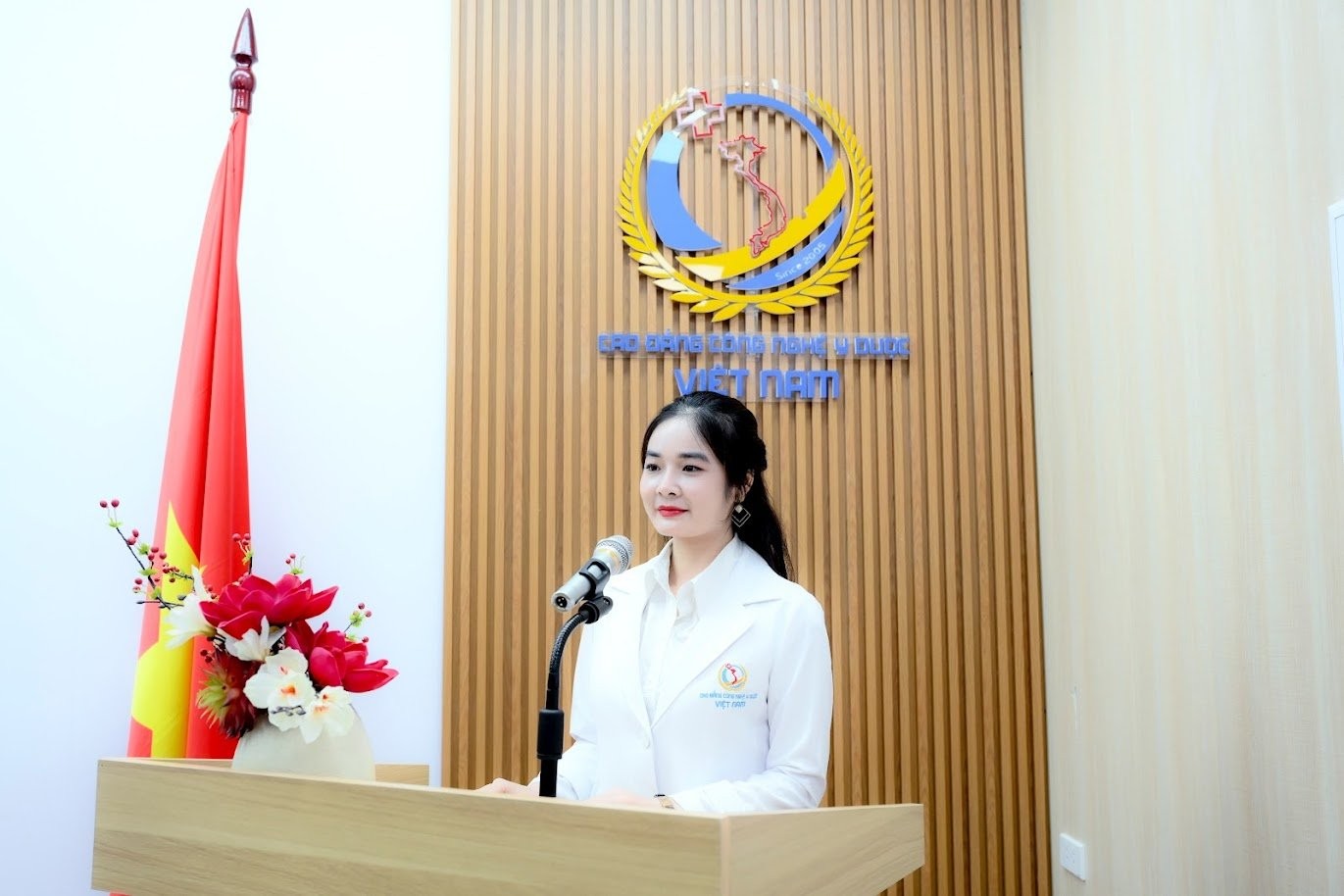 CEO Phượng Beauty Center: Nỗ lực không ngừng để trở thành người đào tạo giỏi trong ngành làm đẹp