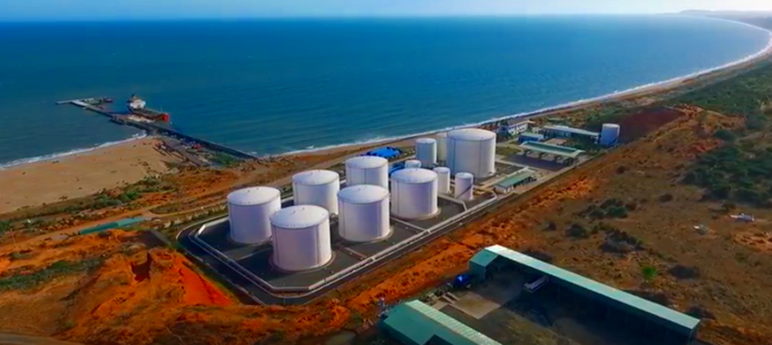 Hoãn phiên xử 'trùm cuối' trong đường dây buôn lậu 136 triệu lít xăng dầu