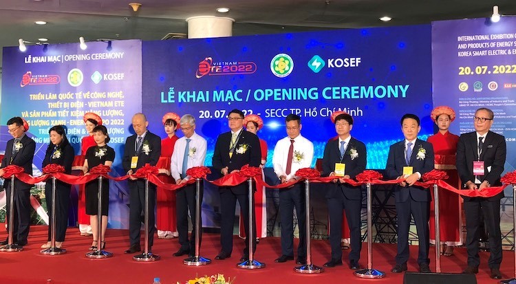 Công ty Cổ phần Vina Electric tham dự Triển lãm ngành thiết bị điện tại Thành phố Hồ Chí Minh