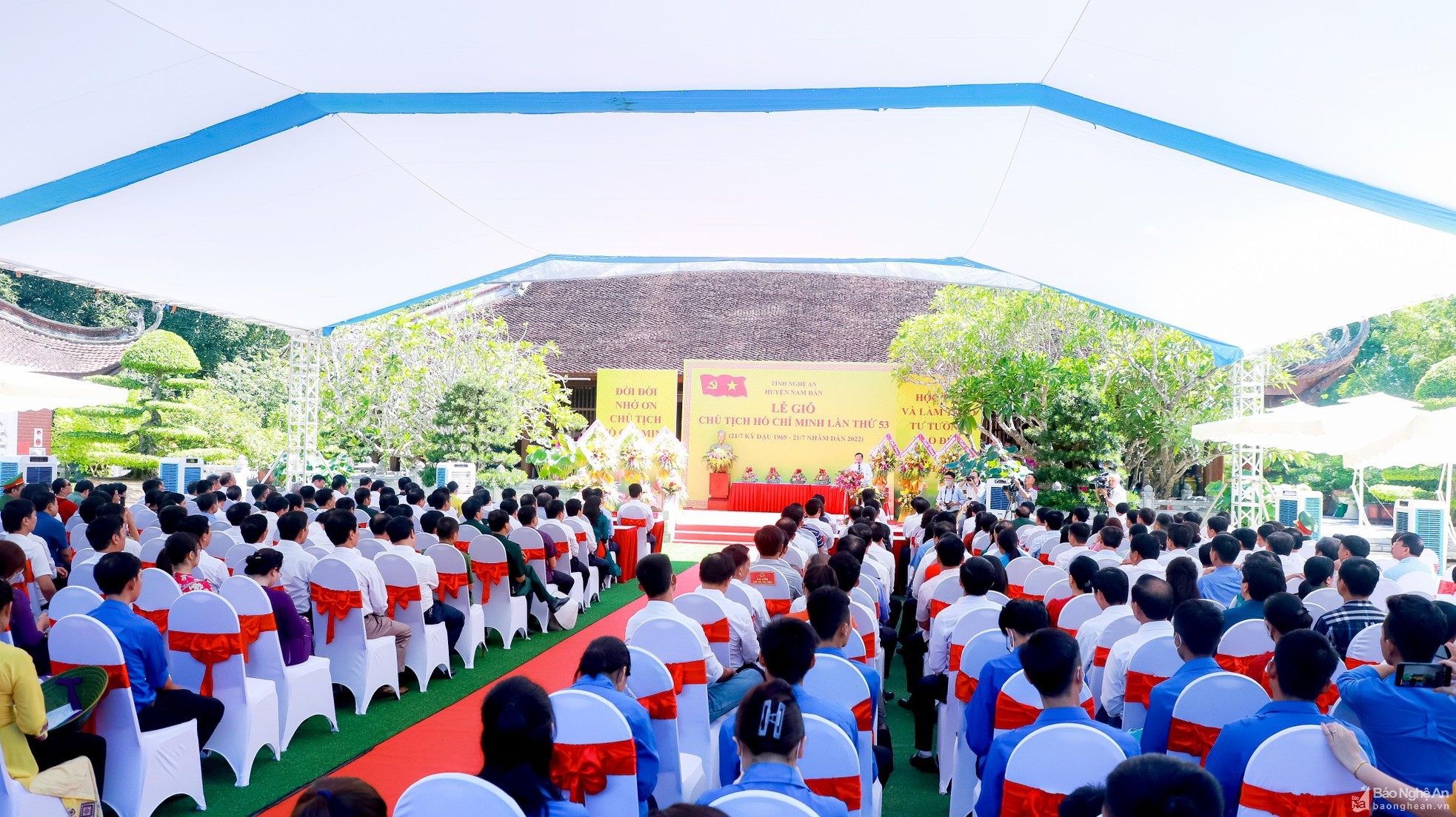 Trang trọng Lễ giỗ Chủ tịch Hồ Chí Minh lần thứ 53 tại Kim Liên, Nam Đàn, Nghệ An