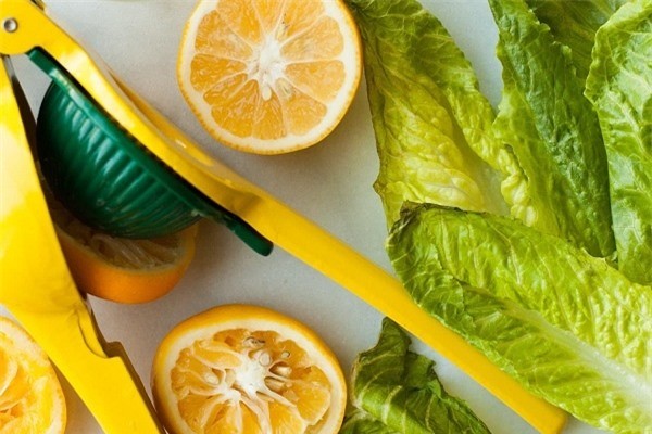 7 mẹo vặt nhà bếp cực hay từ chanh, chị em nội trợ đã biết?