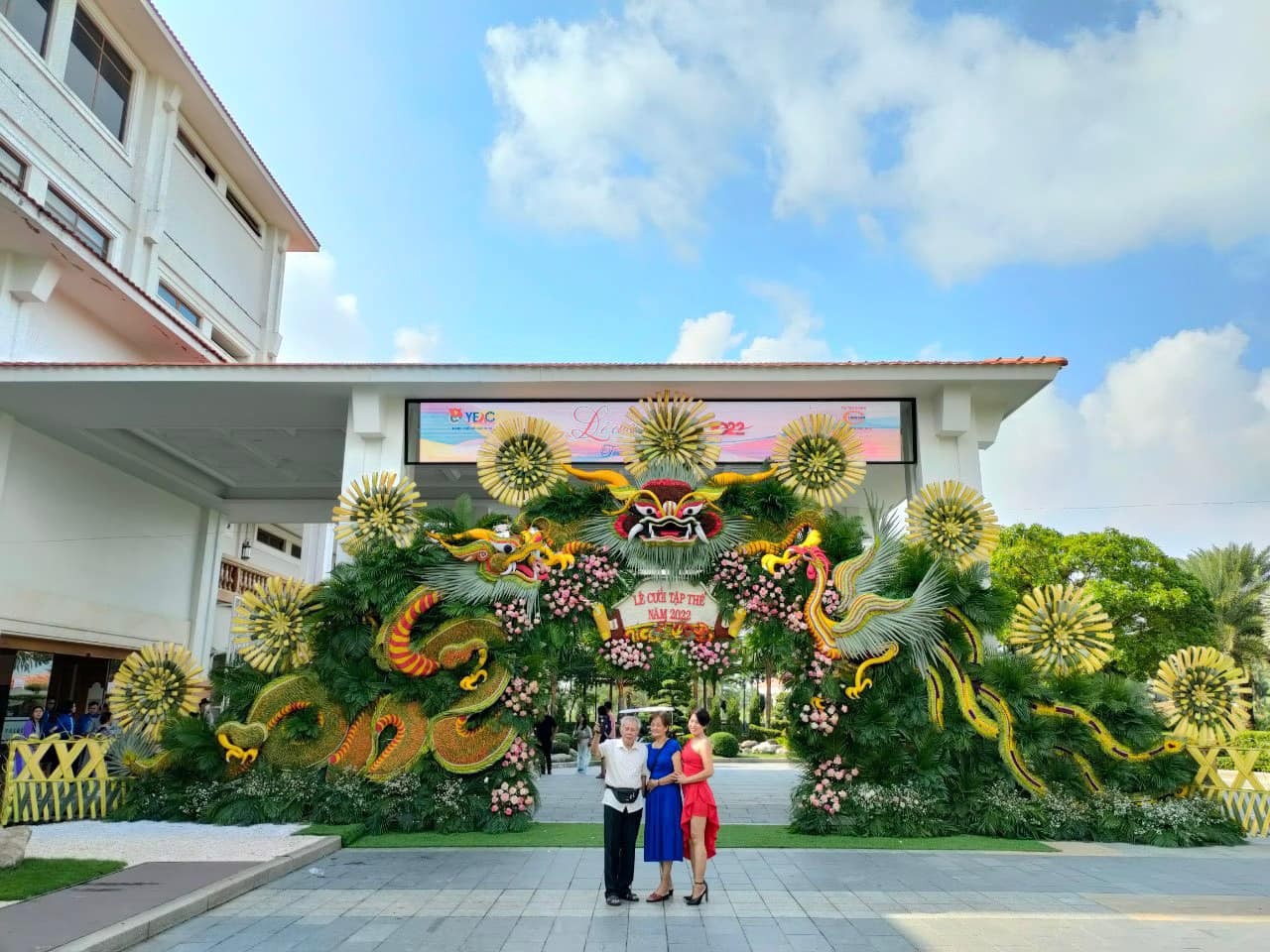 Cổng hoa cưới khủng nhất Việt Nam nhân ngày Quốc Khánh