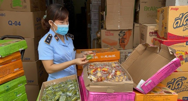 Tết Trung thu cận kề, Bộ Y tế tiếp tục nhắc đẩy mạnh kiểm tra, truy xuất, xử lý nghiêm thực phẩm 'bẩn'