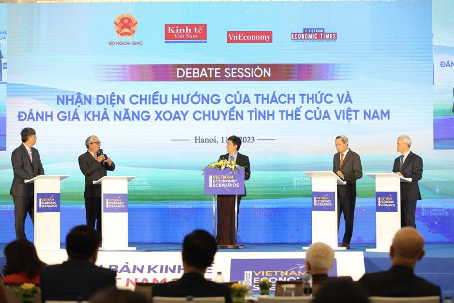 Tối ưu hoá nguồn lực, vượt qua thách thức tại Diễn đàn thường niên kinh tế Việt Nam lần thứ 15