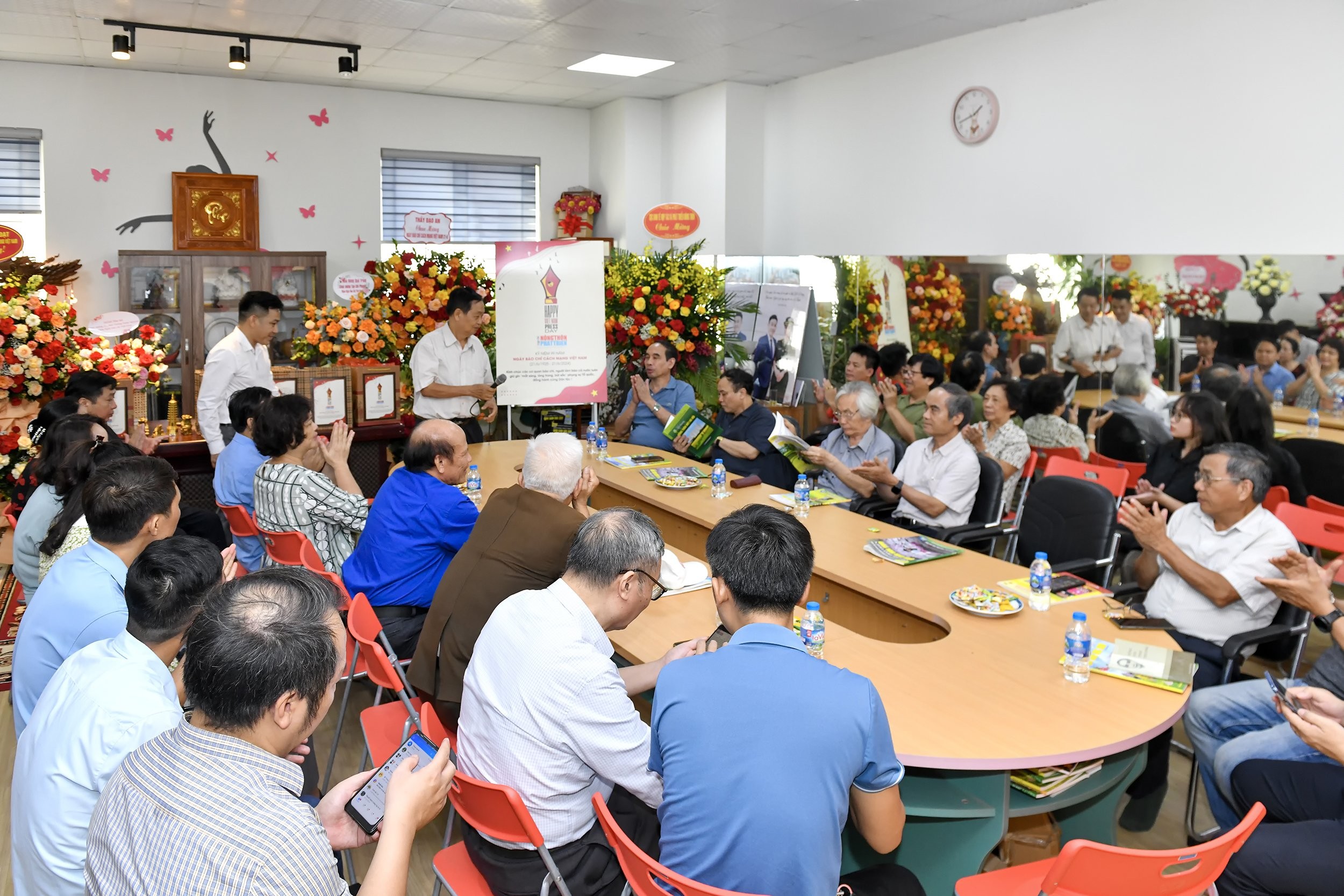 Tạp chí Khoa học Phát triển Nông thôn Việt Nam đơn vị đi đầu trong tuyên truyền xây dựng Nông thôn mới