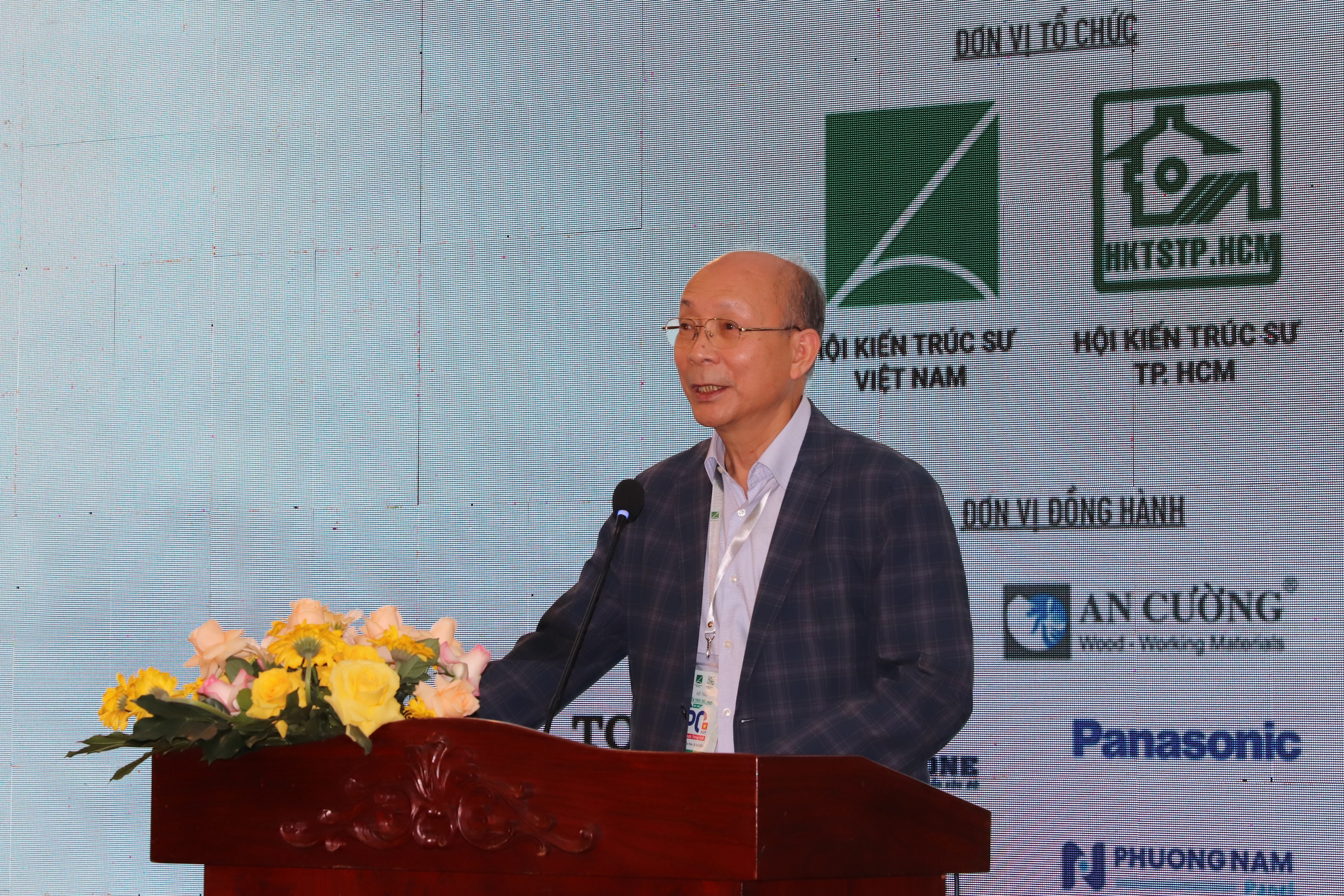 dt1-gs-ts-kts-nguyen-quoc-thong-chu-tich-hoi-dong-kien-truc-hoi-ktsvn-1745053467.JPG
