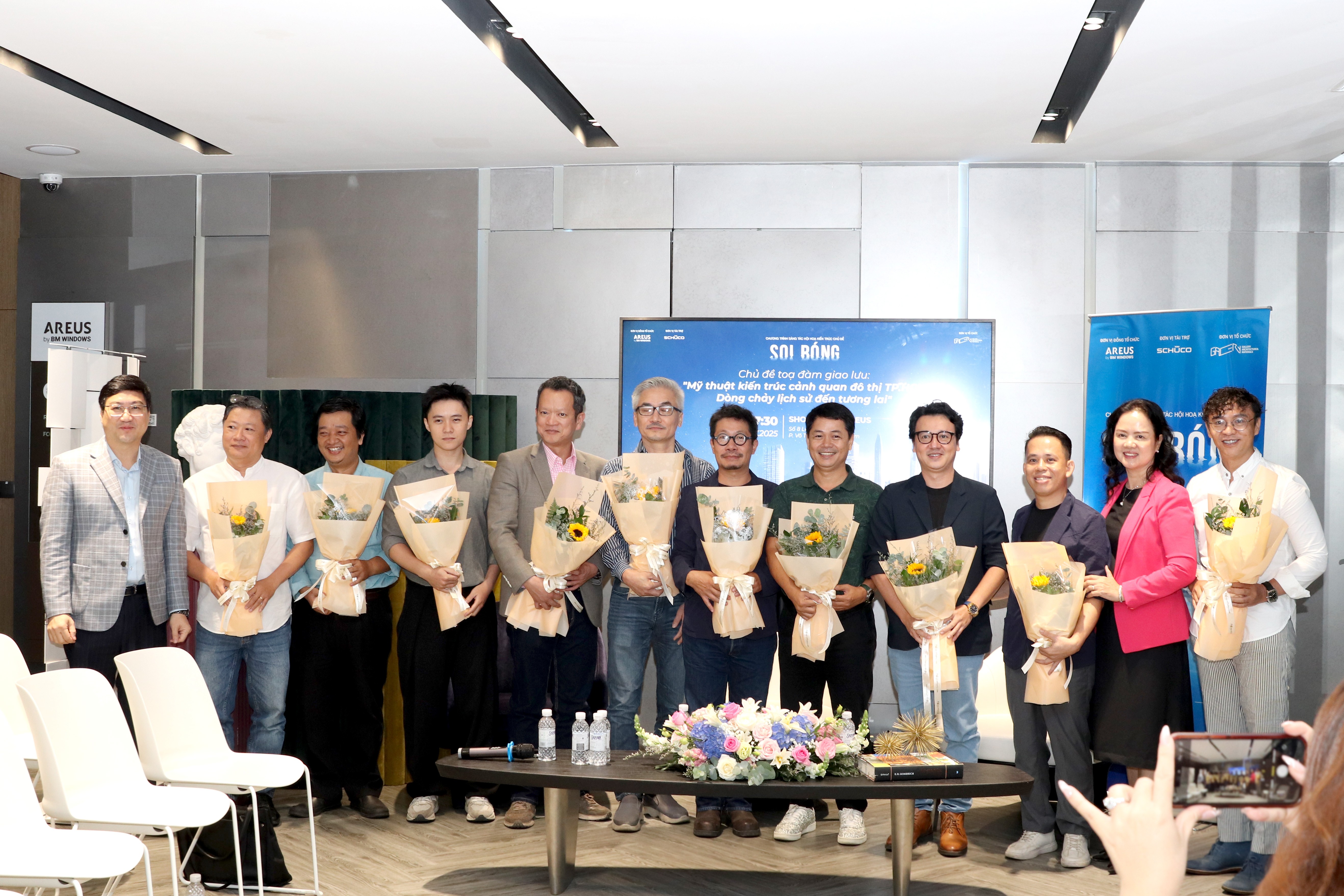 “Soi bóng” - Mỹ thuật đô thị Thành phố Hồ Chí Minh từ dòng chảy lịch sử đến tương lai