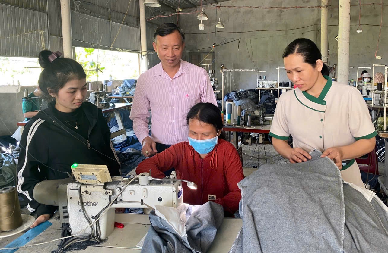 Tín dụng chính sách góp lực đổi thay diện mạo nông thôn mới trên quê hương Thủ tướng Phạm Văn Đồng