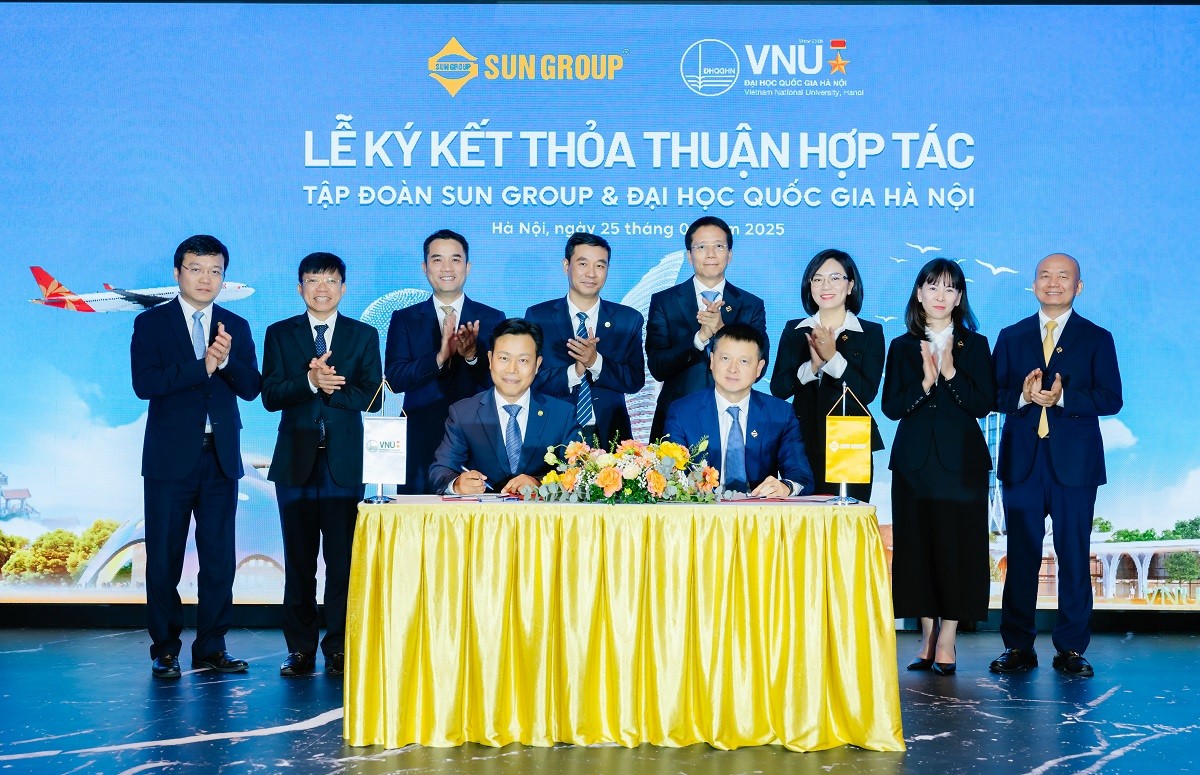 dai-hoc-quoc-gia-ha-noi-ky-ket-hop-tac-voi-tap-doan-sun-group-trong-dao-tao-va-xay-dung-chien-luoc-1750997447.jpg