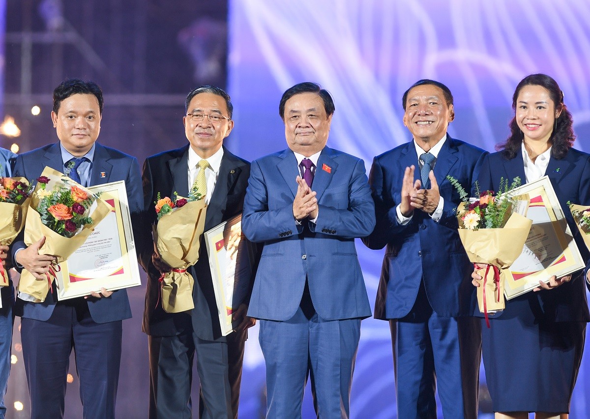 vingroup-nhan-giai-thuong-khong-gian-trung-bay-tieu-bieu-1758096846.jpg